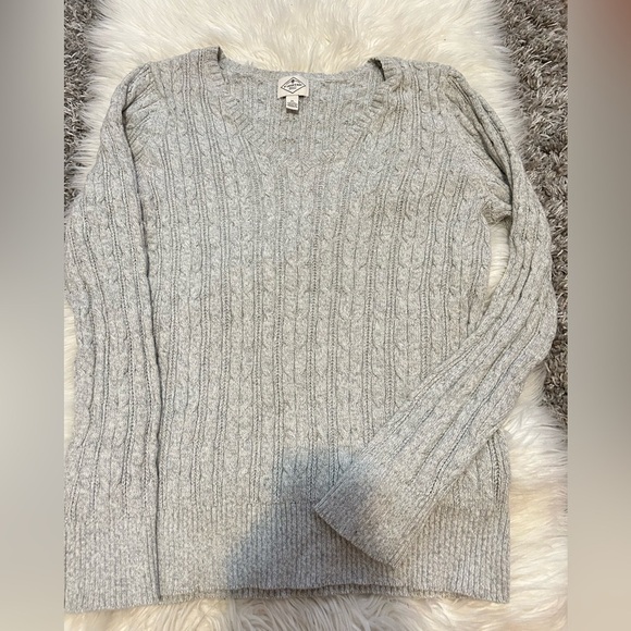 Gray Cable Knit Sweater - Picture 1 of 1
